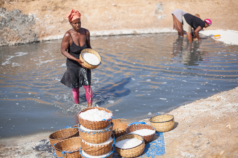 Femmes productrices de sel au Sénégal © Univers-Sel 2021